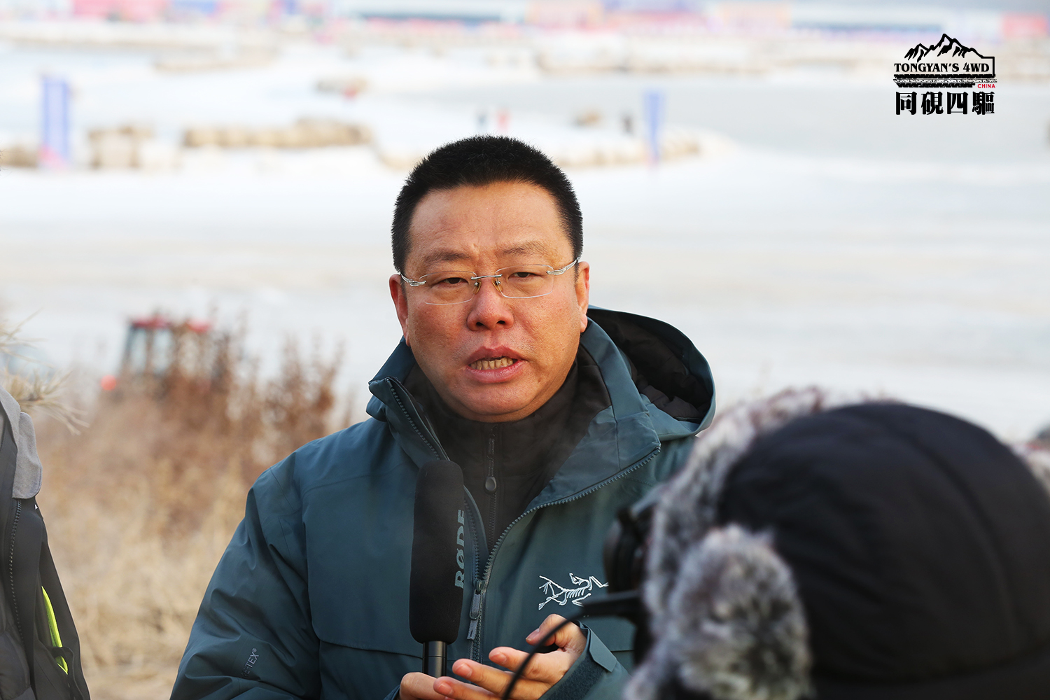 讷河市委书记温和给予同砚四驱高度评价.