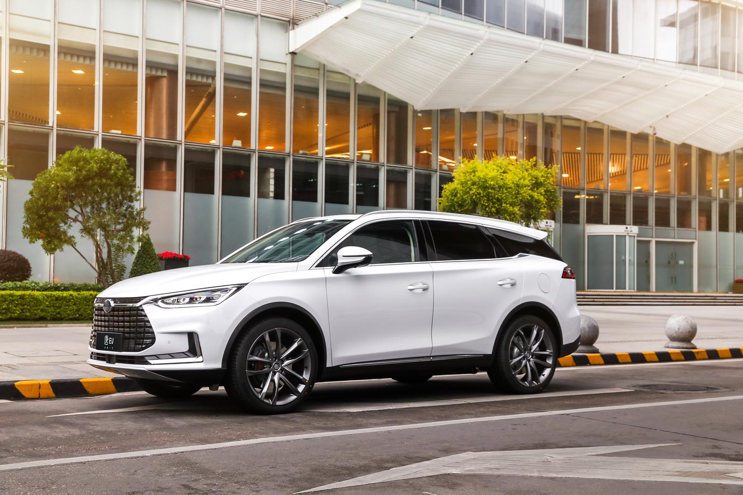 二师兄玩车 | 续航600公里4.4秒破百,ta堪称最强国产纯电suv-新浪汽车