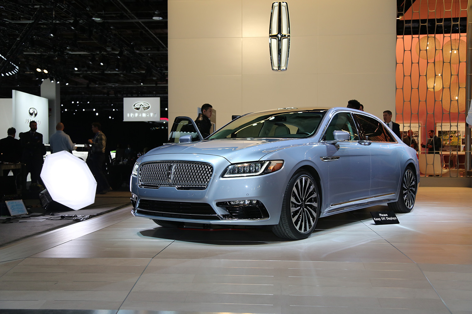 林肯大陆coach door特别版车型 将于2019年上海车展国内首发