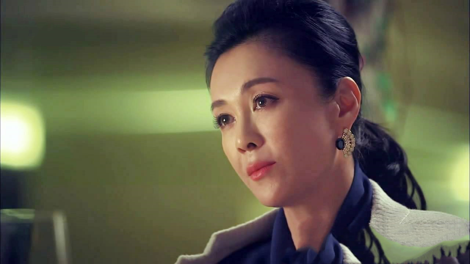 从雾中来》的电影中精彩的表演吸引了当时的观众们,当时,年轻的傅艺伟