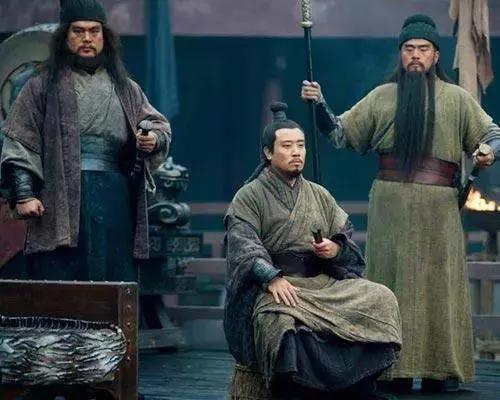 刘备直到临死,都对关羽张飞心怀怨恨责怪,一个证据说明一切