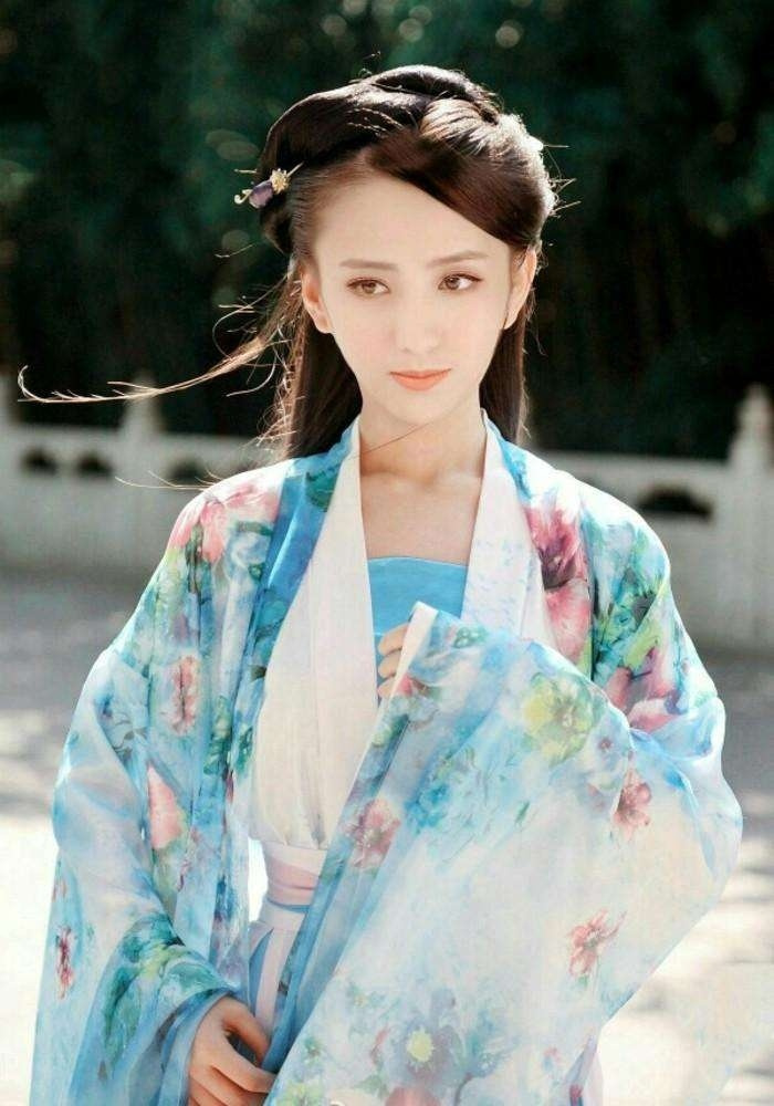 佟丽娅华表奖表演歌舞敦煌飞天古装扮宛若天仙