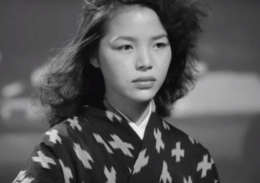 真实人性的丑陋:日本投降之后,1女32男在孤岛生活7年|比嘉|日本