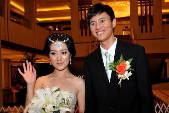 奥运冠军仲满近照:当教练,老婆是大学教师,女儿像妈,儿子像爸