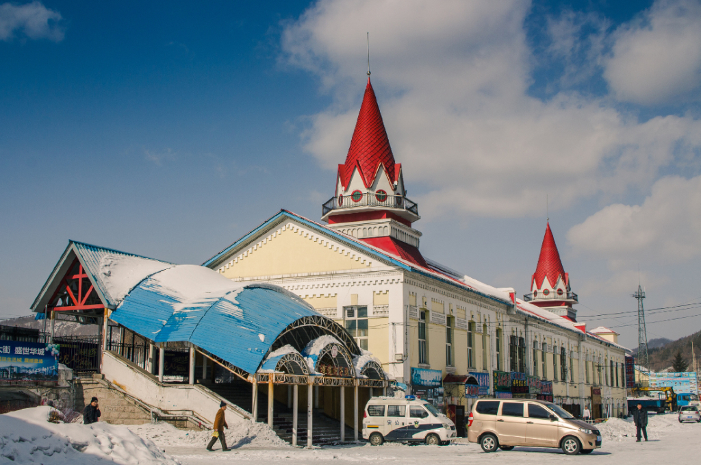 东北有个俄式百年小镇,欧式风格建筑很多,又不失北国风光