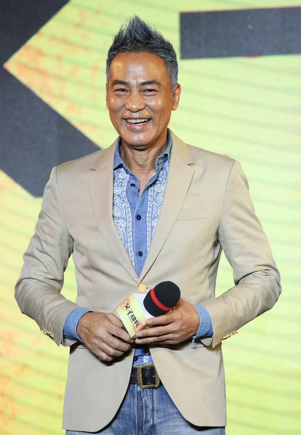 69岁李兆基肝癌手术后结婚冲喜,前黑社会大佬陈慎芝做证婚人