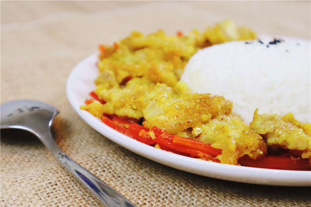 用咖喱做的五花肉,辛香微辣,做法简单步骤详细,一看就会