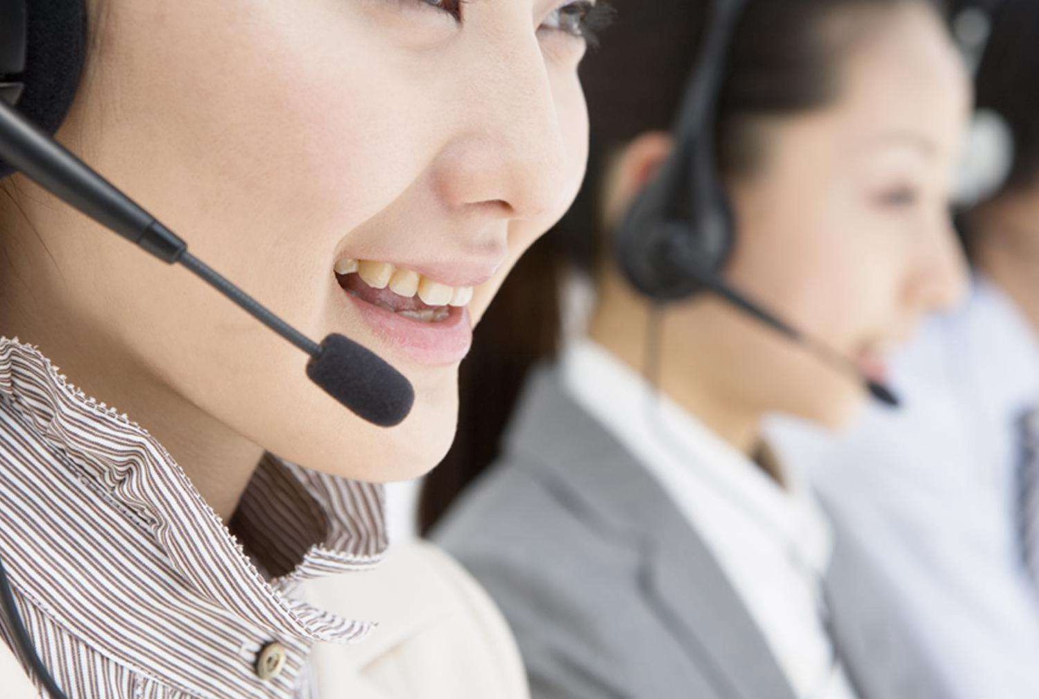 客服的存在究竟是为了解决实际问题还是故意敷衍客户