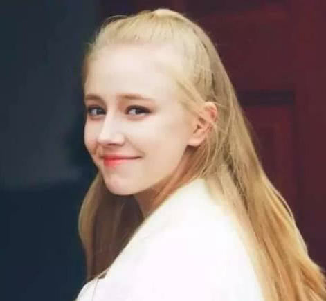 惊艳全国观众的"丹麦天使",5年后长成这样,网友:简直是仙女