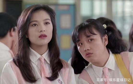 抛弃穷男友后改嫁他人,今47岁复出只能跑龙套,而前男友成视帝!