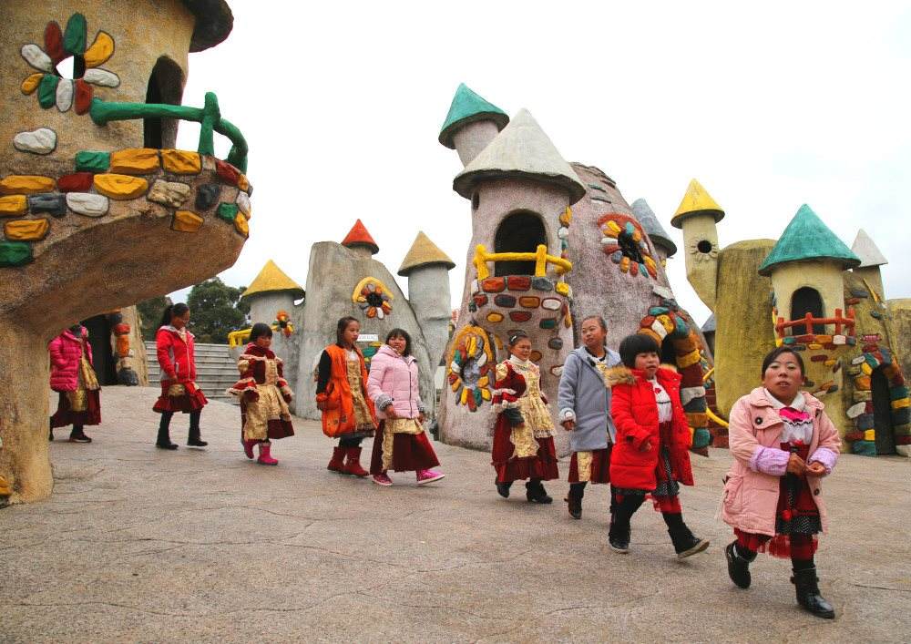 云南有个"小人国",你不知道的事|云南|小人国|小矮人_新浪新闻