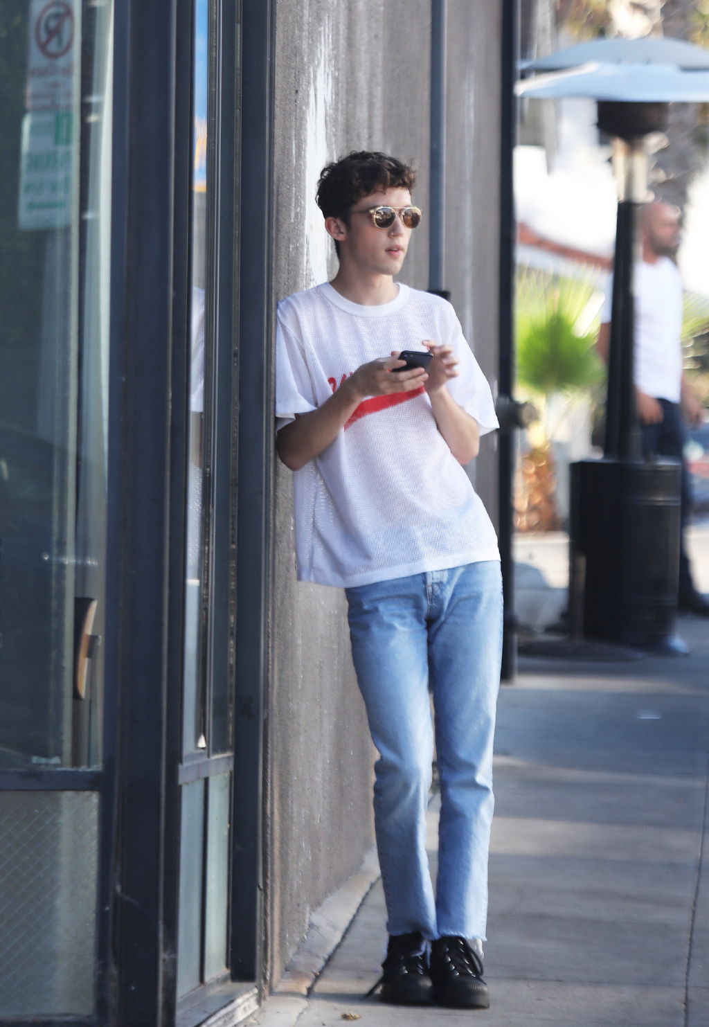 戳爷和男友街拍太帅,场面太酸