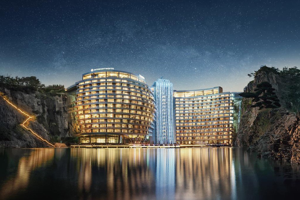 惊艳亮相《航拍中国2》的封面级洲际酒店,藏着杭州亲子新玩法!