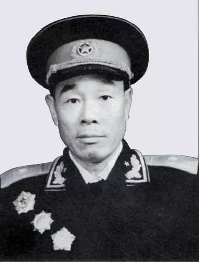 红船| 余克勤少将之女:父亲常说"走别人铺好的路最没出息"