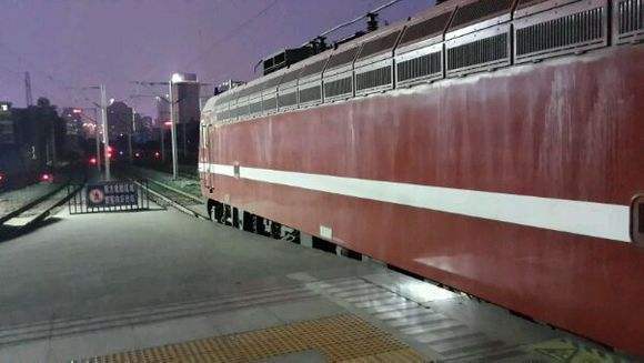 中国里程最长的四趟列车,最低票价423.5元,