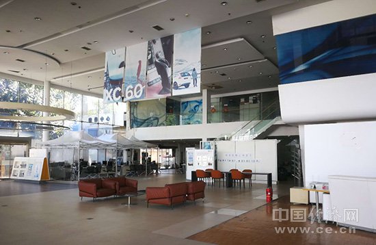 【十一见闻】车市也讲“丛林法则” 两极分化冷暖自知