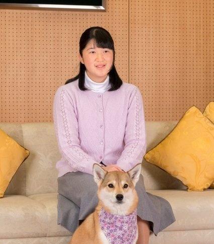 日本皇储德仁亲王独生女儿爱子公主迎来自己十七岁生日!