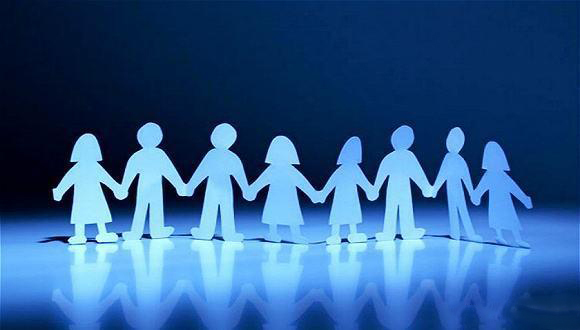 此外,该家族提倡"每人每事",强调团结凝聚, 有一套非常严格又完善的