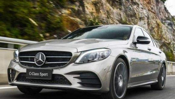 内饰的革新心动奔驰c206都市年轻人首选