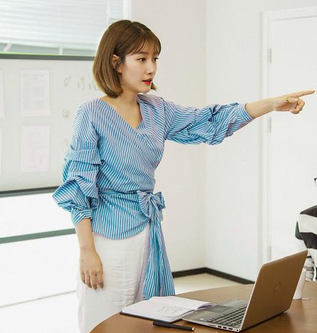 从《我的前半生》到《创业时代》,会穿了的啜妮,爱情找上门!