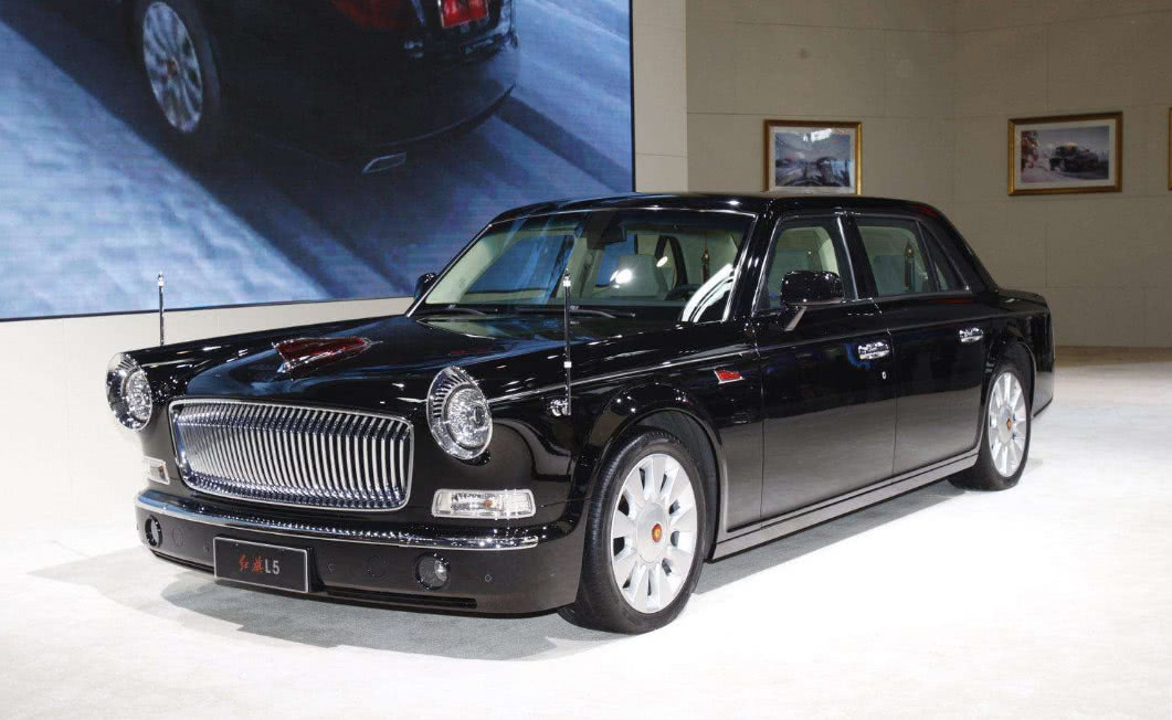 红旗最新旗舰轿车,价值一千万,车友:能买两台l5完全不敢想