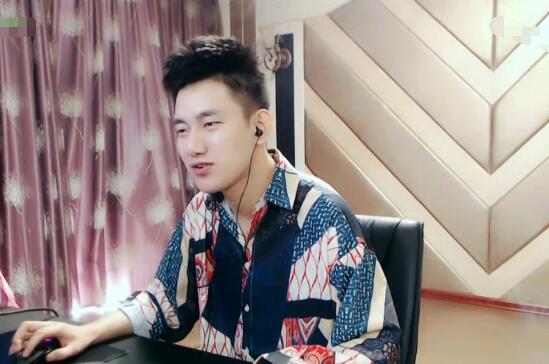 阿哲更换直播间受影响暂停做出调整 舞帝利哥呼吁不要带节奏