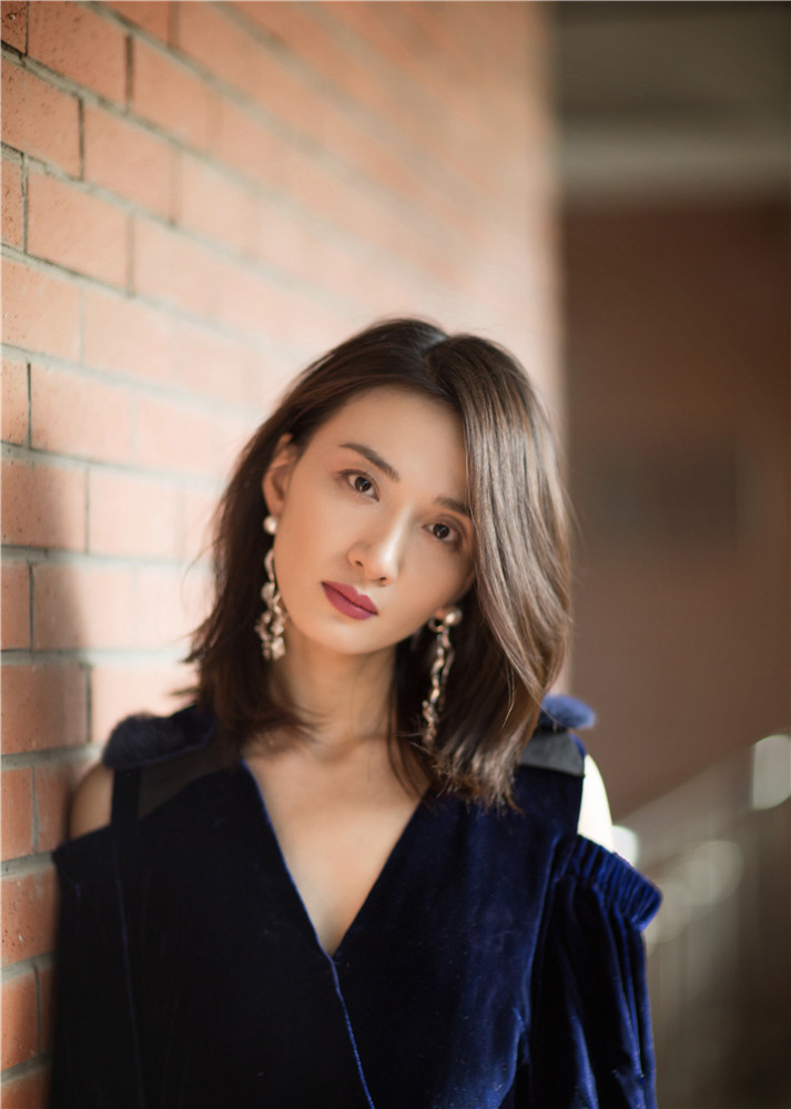 《无双》定档9月30 冯文娟一人分饰两角"钞"精彩