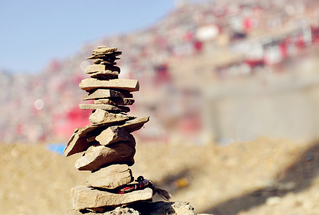 藏区神秘的石头千万不要碰让你赔到怀疑人生