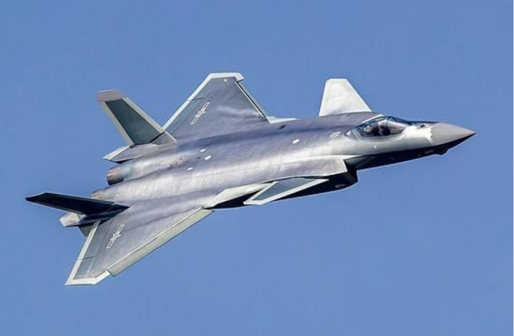 面对歼20改进型f22成鸡肋,美军:需要六代机对抗