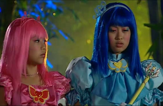 还记得严莉莉身边的两个小跟班吗?一位颜值逆天,一位用实力说话