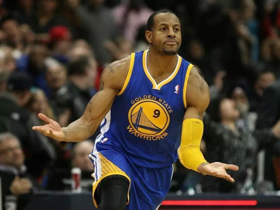 水花已经不是水花,火箭把科尔打回原形,这支勇士注定被人瞧不起