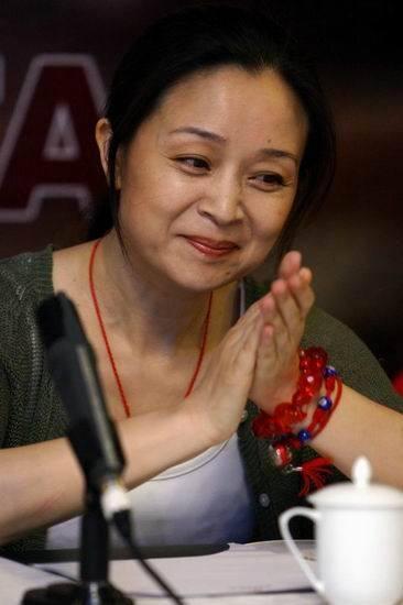 刘莉莉于1958年出生在一个舞蹈之家,她的妈妈是舞蹈演员,爸爸是负责