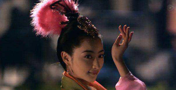 她才华和美貌于一身,因美貌被皇帝霸占,29岁太漂亮被斩首|张丽华|美貌