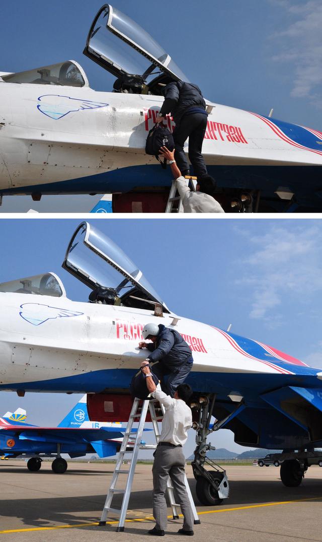 如果有自带的登机梯,那么俄罗斯飞行员下飞机就会更加的方便.