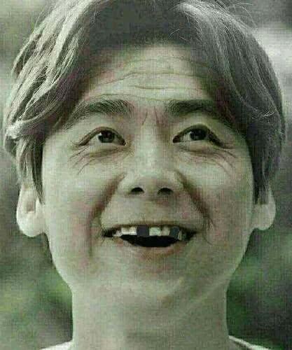 网友恶搞明星100岁之后的样子,第二个就认不出来了!