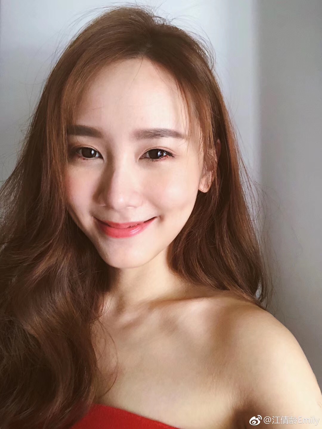 3月9日凌晨,台湾媒体报道马来西亚女星江倩龄在台北街头因车祸身亡