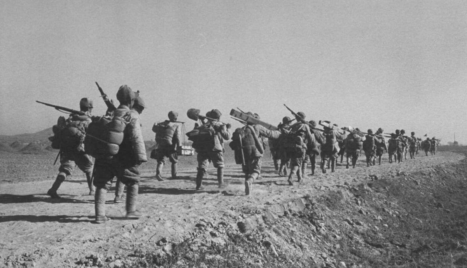 日军坚决不让新兵碰的武器是战场上的必备操作员无人替代