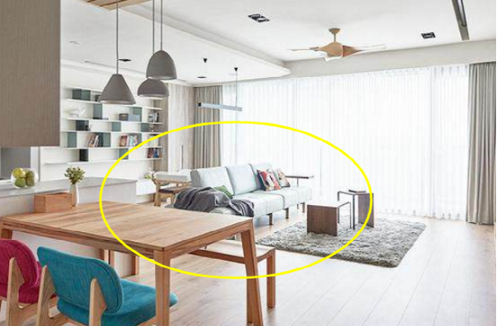 越来越多人客厅不放茶几了,在沙发后面做个架子,省地方又实用