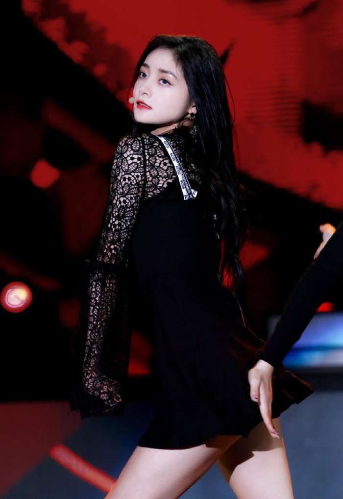 身材好了,穿衣搭配就相当的有型了|周洁琼|身材|有型_新浪新闻