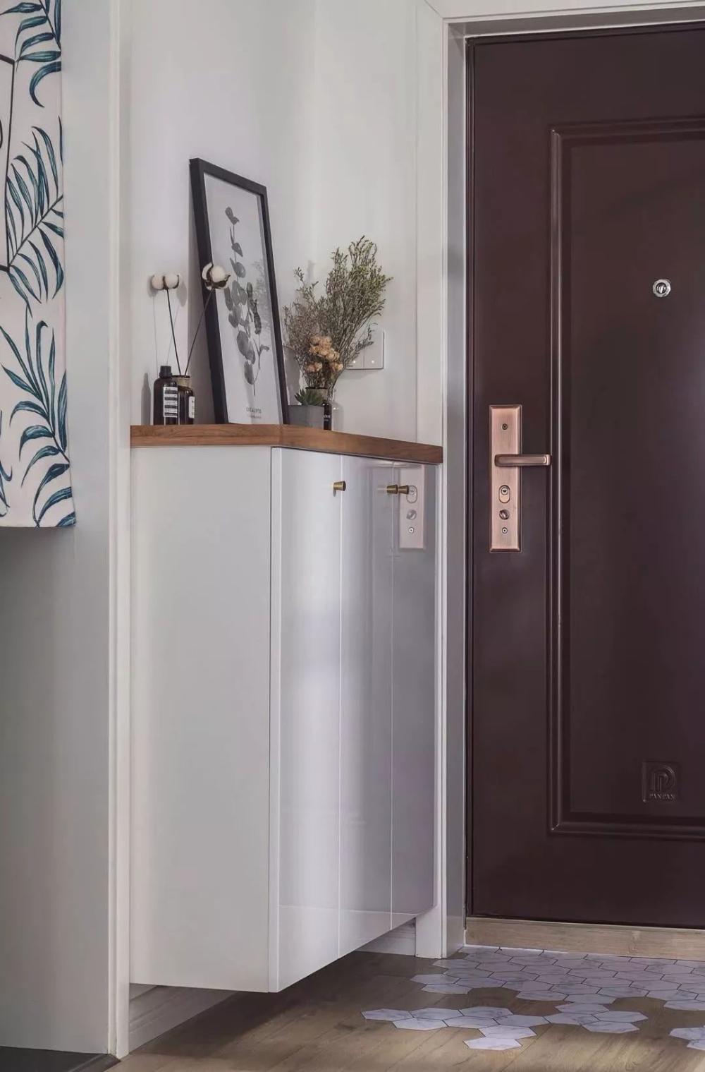 玄关铺地砖年轻人喜欢这样的设计方案