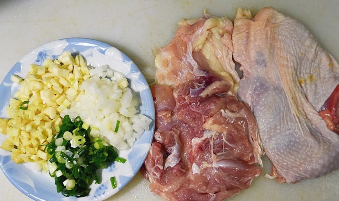 这菜,儿子隔三差五就要吃,做一盘能吃三碗饭,实在太佩服