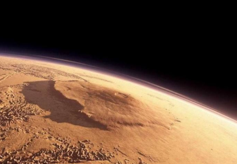 火星质量只有地球的19为何太阳系第一高山却在火星表面