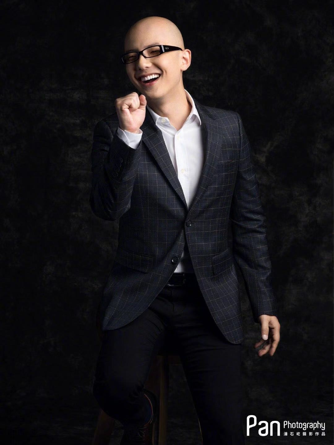 《中国好声音》歌手平安开演唱会曝光已结婚生子,其老婆成谜