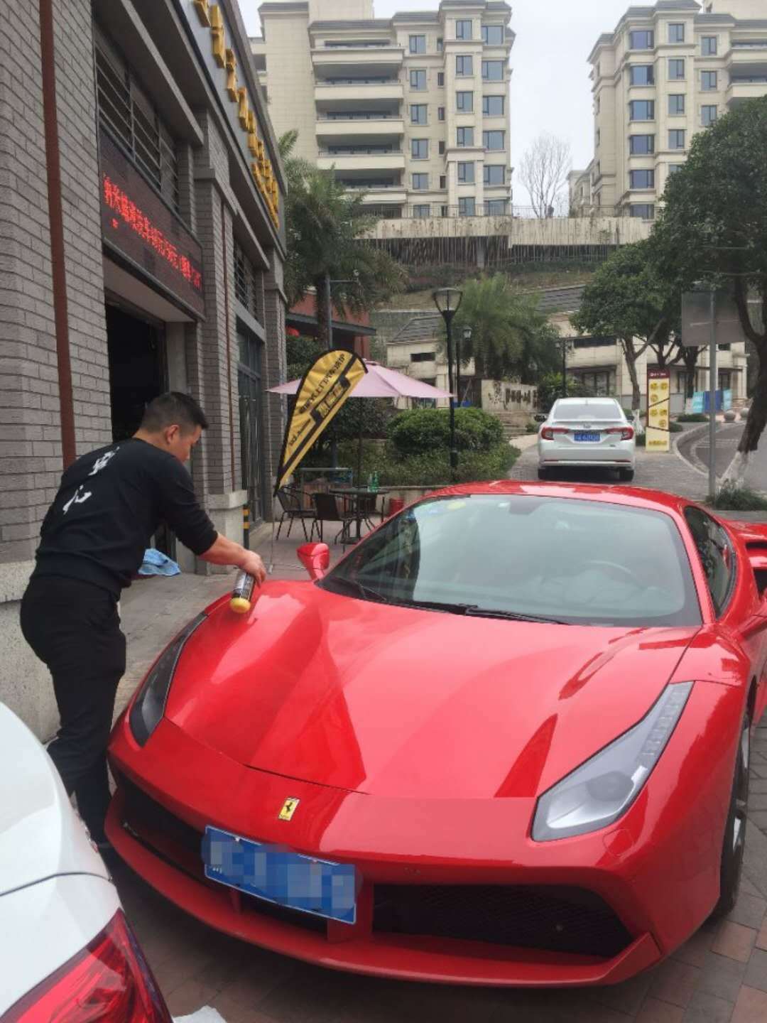 无水洗车的正确使用方法,大佬们千万记得要这样做!