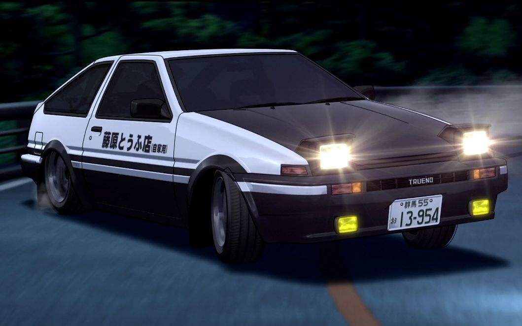 头文字d:要论跑水沟方式,只服秋名山车神藤原拓海!