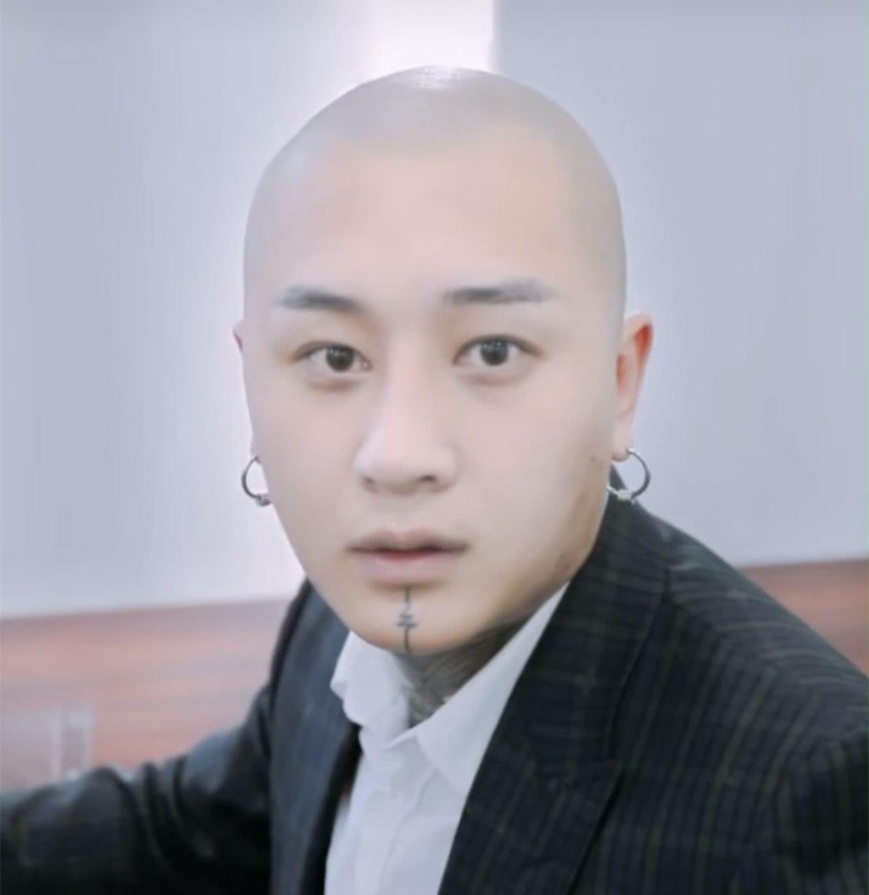 5大被封杀网红现状:2人欠钱不还,2人偷偷直播,1人重度抑郁|王乐乐