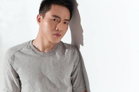 演员王春光主演《球王》化身热血少年