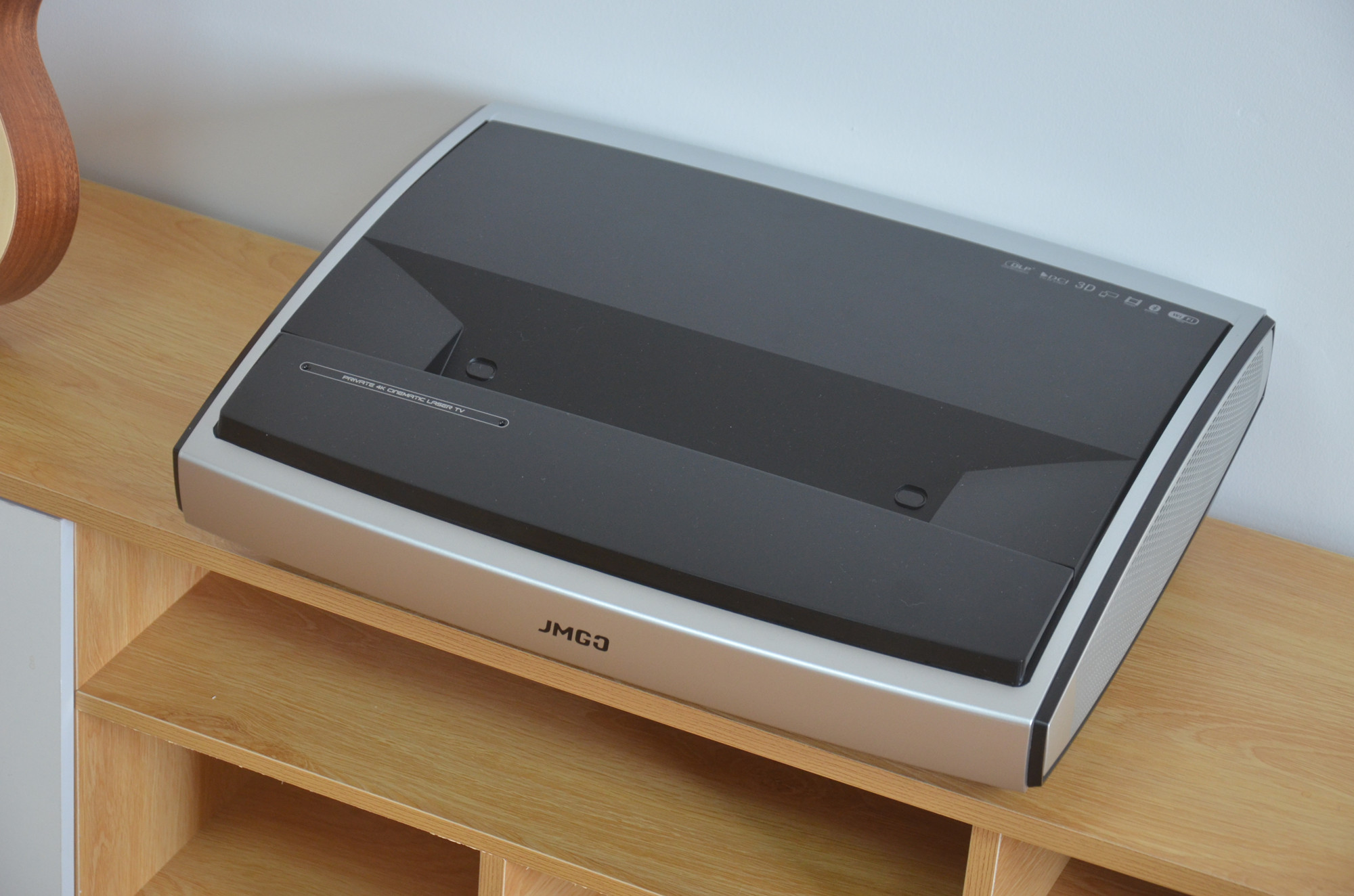 激光电视进入4k时代坚果u14k激光电视能否取代液晶电视