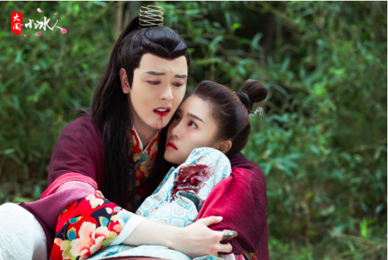 《大周小冰人》第一季完美收官,戴景耀"女妆"出场开启甜腻之旅