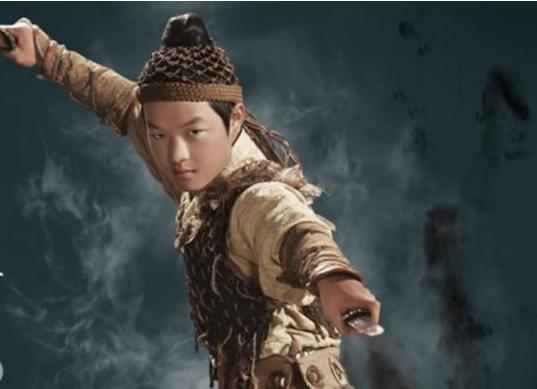 唯一不需要靠颜值走红的明星,因长相丑陋被亲妈嫌弃!